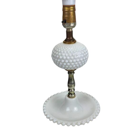 Vintage Milk Glass Hobnail Lamp: Retro White Bedside Table Lamp - Picture 6 of 9